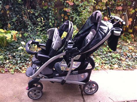 GRACO DOUBLE STROLLER WITH CAR SEAT. GRACO DOUBLE STROLLER - BABY SEAT ...