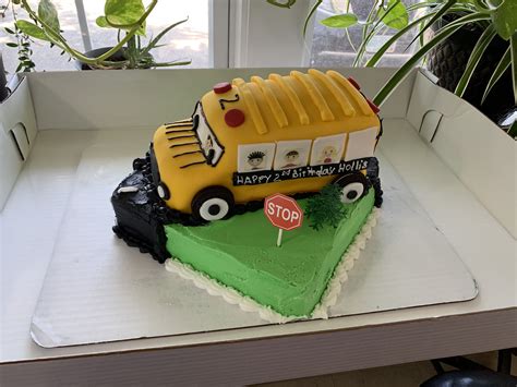 18 Images Best Wheels On The Bus Theme Cake