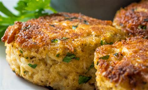 Classic Maryland Crab Cakes - Daily Recipes