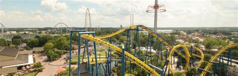 Carowinds Roller Coasters: A Complete Guide - The Family Vacation Guide