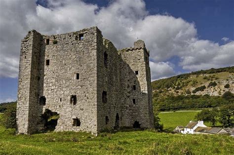 Castles in Cumbria - Historic European Castles