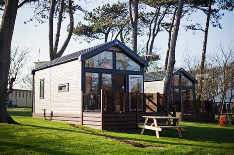 Camping Durdle Door Holiday Park in West Lulworth, UK (2025) | Book your camping on JetCamp.com