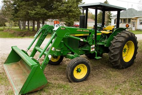 Deere 2130: Specs, Engine, Transmission, Dimensions