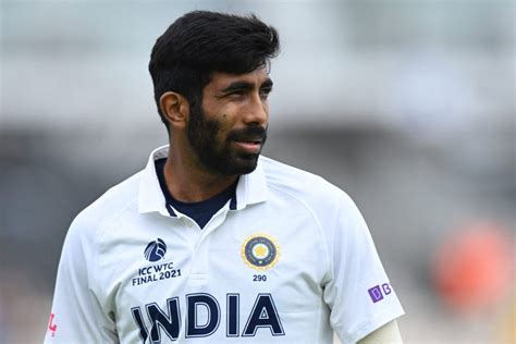 Jasprit Bumrah Age, Biography, Wiki, Wife, Family, Address, Hometown ...