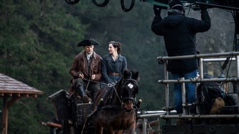 Outlander season 6: plot, airdate, trailer and more | HELLO!