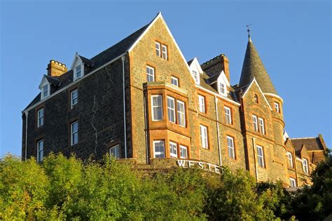 DPP_0143 Western Isles Hotel, Tobermory | winninator | Flickr