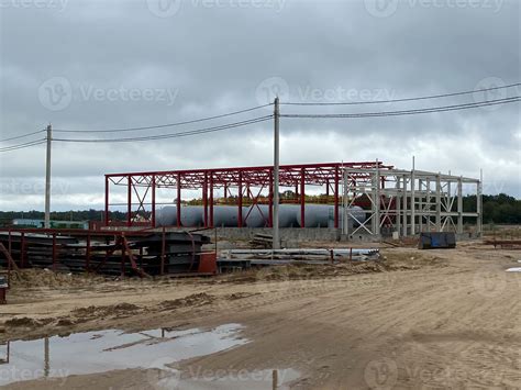 Steel structure factory building under construction 15047095 Stock ...