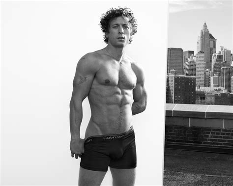 How Jeremy Allen White Prepped for His Calvin Klein Underwear Campaign | GQ