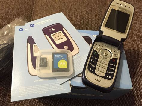 Motorola V360 - (Unlocked) Cellular Phone *SUPER RARE* *COLLECTIBLE* # ...