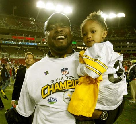 Mike Tomlin and wife Kiya Tomlin Winston has 3 Kids in family. – Celebrity Spouse