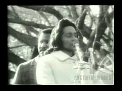 Coretta Scott King giving a speech - YouTube