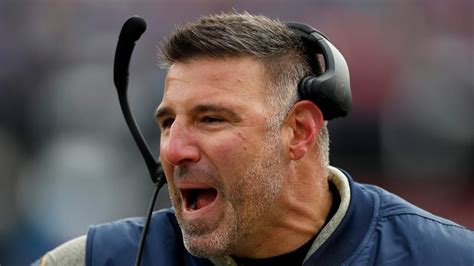 Titans HC Mike Vrabel Dunks On Reporter After Blatant Issue Questions