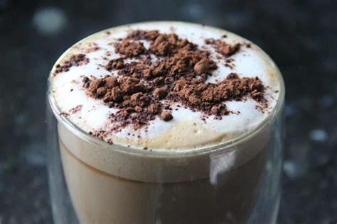 How to froth milk at home: the best ways | Fine Dining Lovers