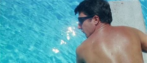 The Graduate Movie Plot Ending, Explained - The Cinemaholic