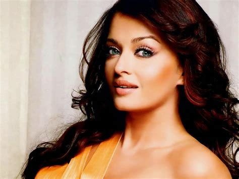 SWP: AISHWARYA RAI'S WORKOUT ROUTINE AND DIET PLAN.