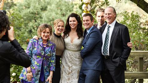 nbc's parenthood - Google Search | Tv weddings, Parenthood tv show, Tv dads