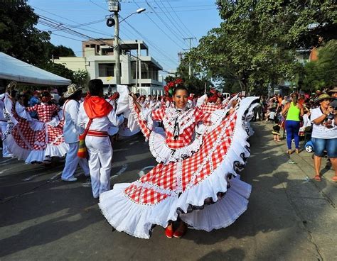 21 Stunning Images From Colombia's Barranquilla Carnival