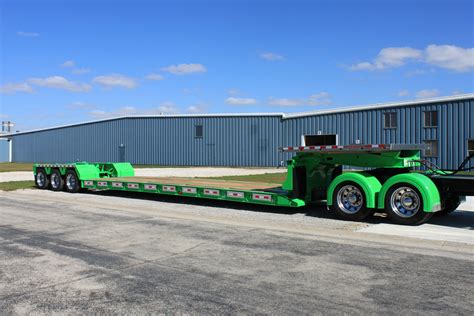 Detachable-Gooseneck-Lowboy-Trailer-Green-Triple-Axle-curb-view - Jet ...