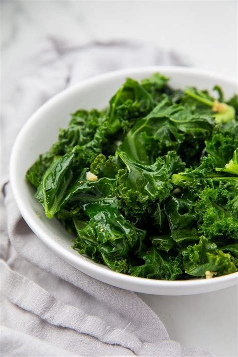 Sauteed Kale with Garlic - 40 Aprons