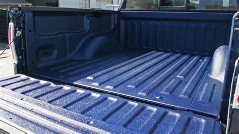 Ford F-150/F-250: How To Install Bed Liner | Ford-trucks