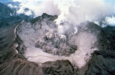 Mount Pinatubo | Description, Eruption, Deaths, Map, & Facts | Britannica