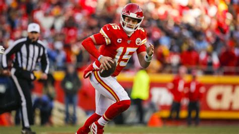 3 Patrick Mahomes Highlights That Prove Chiefs Can't Waste Time in Extending Him After Super Bowl