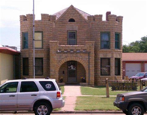 7.) Russell County Fossil Station (Russell) | Kansas, American castles, Castle