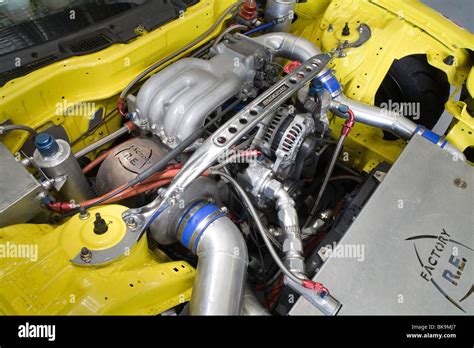 Rotary wankel turbocharged engine hi-res stock photography and images ...