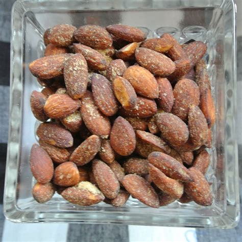 Mom, What's For Dinner?: Vegan Spicy Almonds