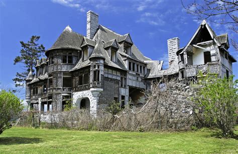 Behold, the creepy haunted houses for sale all over New York