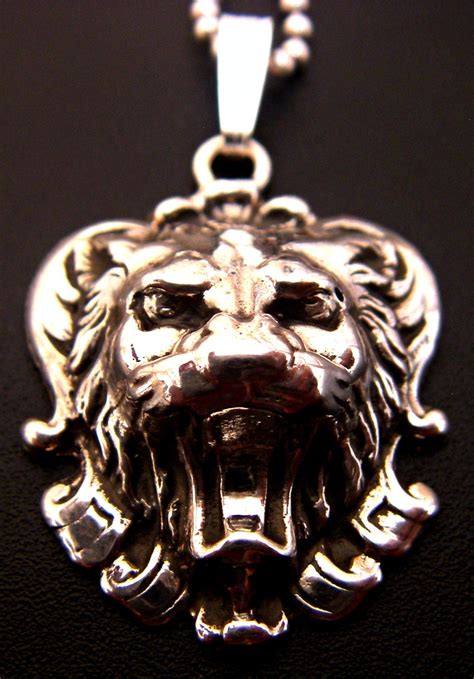 Sterling Silver Lion Head Pendant