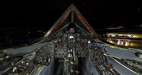 Inside cockpit of SR-71 Blackbird spy plane - Business Insider