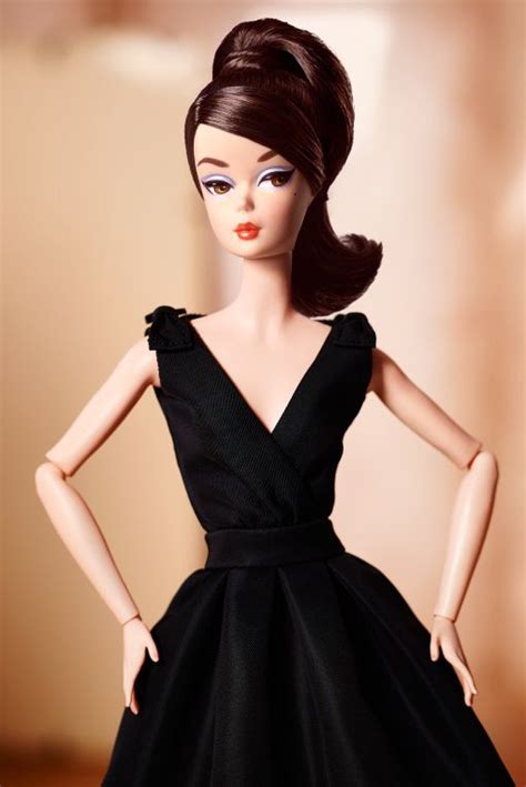 Classic Black Dress Barbie® Doll (Brunette) | Dress barbie, Vestido de barbie, Vestido de muñeca