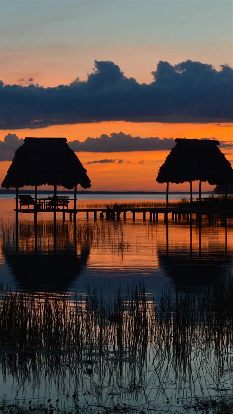 Sunset at the lake Petén Itzá in El Ramate, Guatemala | Windows ...