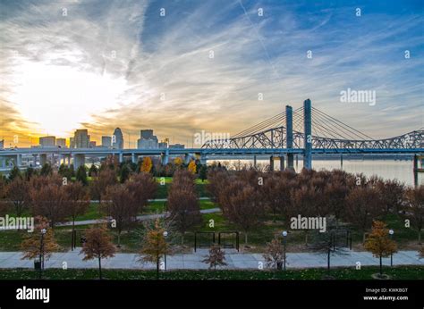 Louisville Skyline Sunset Stock Photo - Alamy