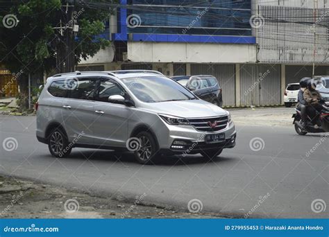 Wuling Cortez editorial stock photo. Image of june, wheel - 279955453