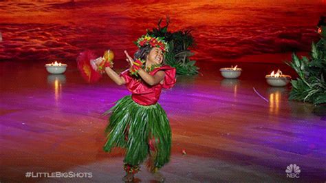 Hula Dancing GIFs - Find & Share on GIPHY