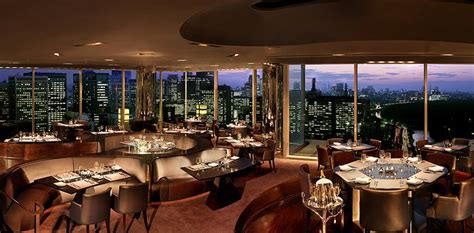 Peninsula Hotel Tokyo - 5-Star Grandeur Overlooking The Imperial Palace ...