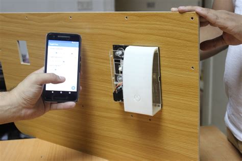 How to Control Your Light Switch From Your Smartphone? : 5 Steps - Instructables