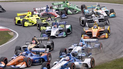 IndyCar boss: Series closing in on title sponsor