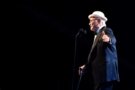 TV Producer of 'The Jeffersons' Norman Lear Has Died At 101 Trending ...