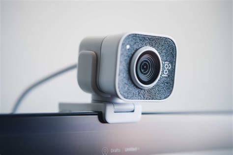 8 Tools to Convert Your Webcam Into a Security Camera - Geekflare