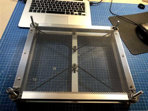 just another adjustable bed for the K40-Laser by froetz | Download free STL model | Printables.com