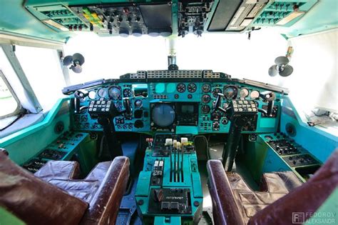 Aeroflot Tupolev Tu144 cockpit | Aircraft pictures, Tupolev tu 144, Cockpit