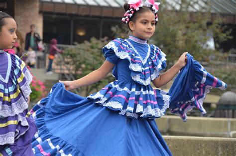 Traditional Mexican Folk Dance 160 | Traditional Mexican Fol… | Flickr