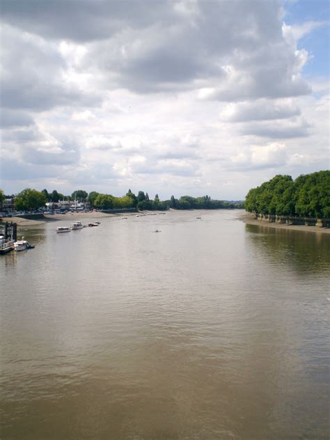 Photographs — London: archived — Putney Bridge — 22 July 2011 — 1 ...