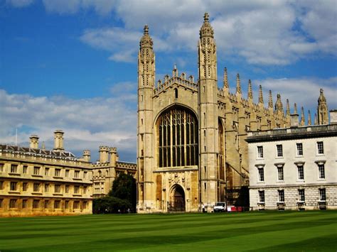 10 Of The Most Breathtakingly Beautiful Universities In The World ...