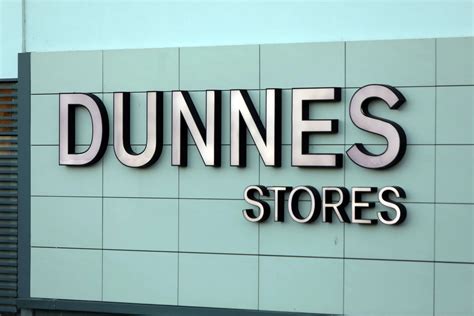 Dunnes Stores fans set to love new €20 satin shirts with 60s-inspired ...