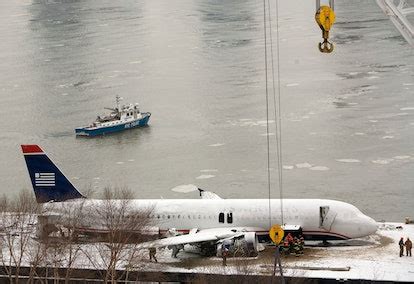 Photos Of The Real 'Sully' Plane Crash That You Need To See To Believe