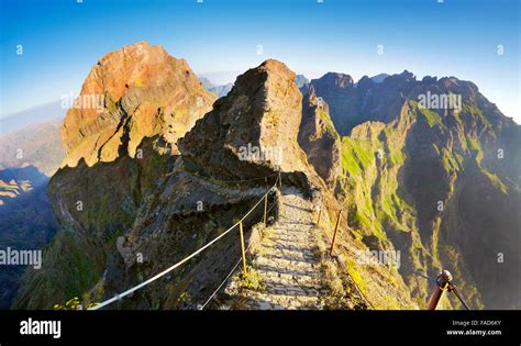 Madeira mountain hiking trail from Pico do Arieiro to Pico Ruivo ...